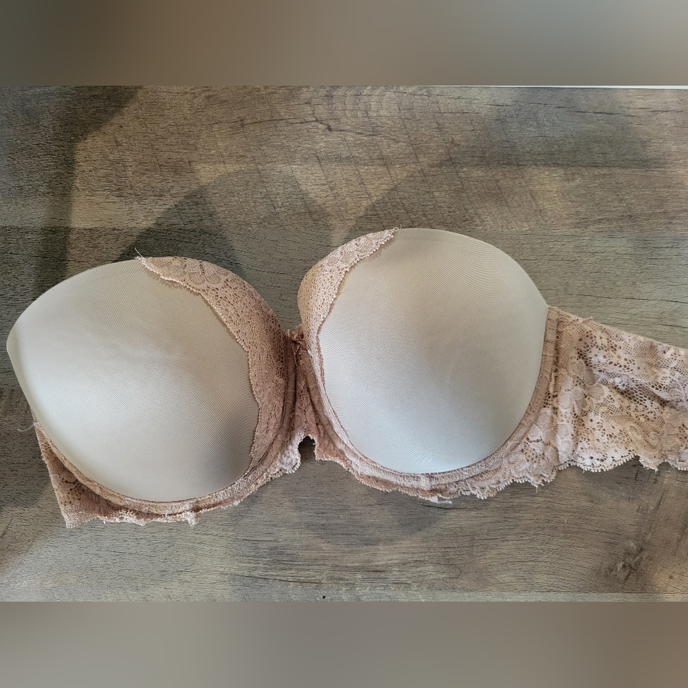 VS Strapless Bra